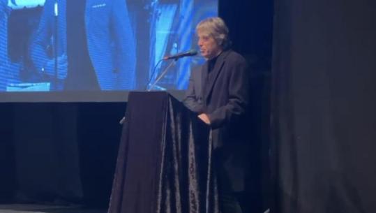 ‘Shpat, do ta bëjmë atë duet në botë tjetër’, përlotet gjatë homazheve Arif Ziberi i ‘Elita 5’