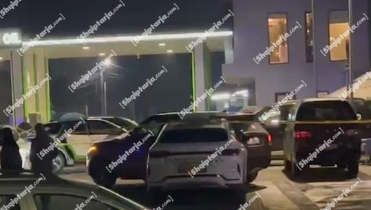 Si u ekzekutua biznesmeni në Elbasan, u qëllua sapo doli nga zyra dhe u fut në makinë! 2 plumba e kapën në kokë