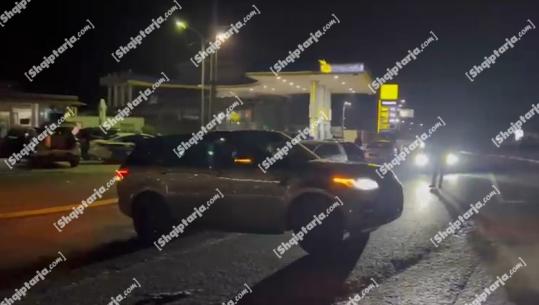 Hiqet nga vendngjarja 'Range Roveri' i biznesmenit që u ekzekutua sonte në Elbasan (VIDEO)
