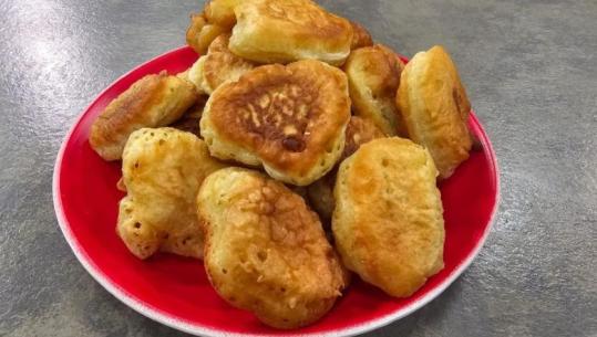 Petulla me kos nga zonja Albana