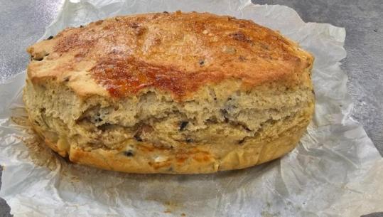 Bukë me ullinj dhe rozmarinë nga zonja Albana