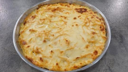 Pastiçe me beshamel nga zonja Albana