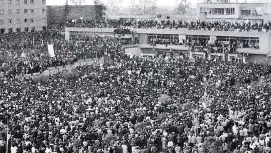 Ardi Stefa: Prag 8 Dhjetori dhe një thirrje të rinjve: Merruni me politikë, përndryshe politika do të merret me ju!