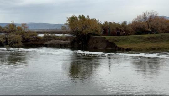 Përmbytja në Lezhë nga papërgjegjësia e institucioneve, ‘ping-pong mes bordit të kullimit dhe zonave të mbrojtura! Imeraj: Neglizhuan hapjen e kanalit