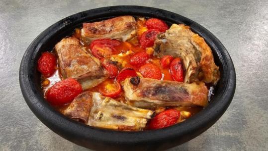 Gjellë me mish e perime nga zonja Albana