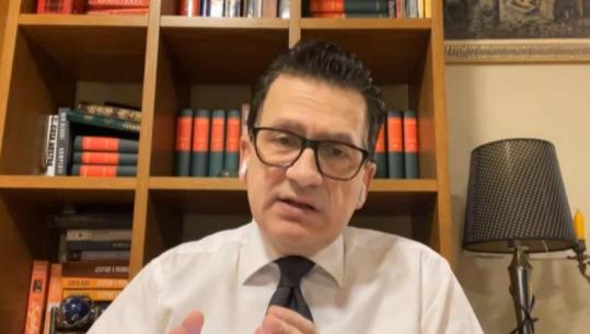 Spahiu: 200 qytetarë tek protesta e Berishës, por 20.000 qytetarë tek kioskat e qofteve të Vitit të Ri në 'Sheshin Skënderbej'