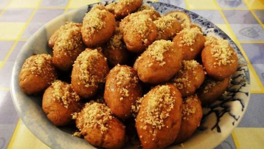 Melomakarona, biskota festive me sherbet nga zonja Albana