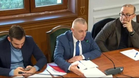 Tërheqja e firmave të opozitës nga kandidatët për Avokatin e Popullit, demokrati Ndoja: Nuk është as morale as burrërore