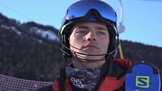 VIDEO/ Skiatori Denni Xhepa ngre lart flamurin kuqezi, fiton garën e Slalomit në Francë