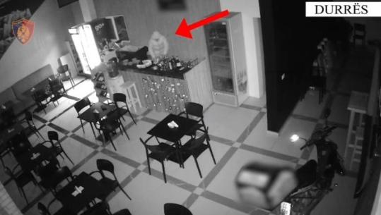 Vidhnin lokalet në zonën e plazhit, arrestohen 2 'skifterët' në Durrës! Në njërin prej bizneseve morën 3 milionë lekë të vjetra