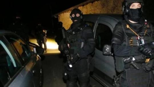 Me urdhër të SPAK, aksion në Dobraç dhe Fushë-Kuqe, dy të arrestuar! Bastisen edhe Bajrat