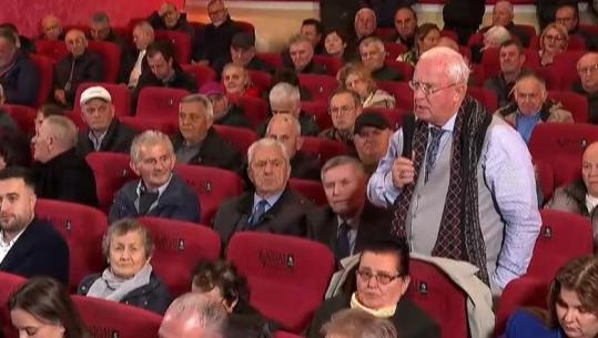 Militanti në takimin e Berishës në Elbasan: Duhet disiplinë në PD, mendimet të thuhen brenda strukturave