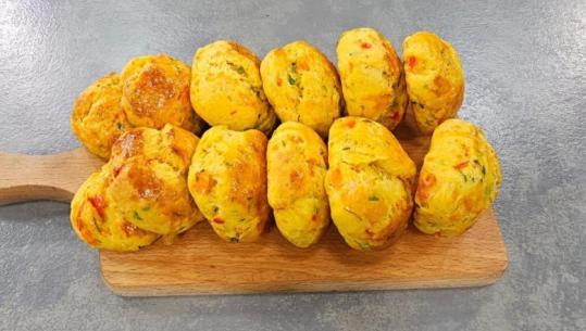 Pogaça me kos, perime dhe kopër nga zonja Albana