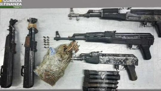 Operacion kundër trafikut të armëve, arrestohen 2 shqiptarë në Itali! Sekuestrohen 5 kallashnikov