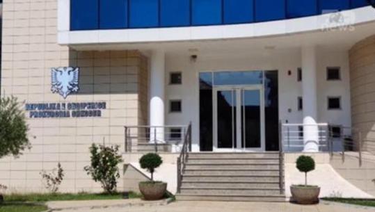 Reklamonin se jepnin makina me qira, duke përfituar para dhe mos kryer shërbimin, Prokuroria e Shkodrës dërgon në gjyq 4 persona