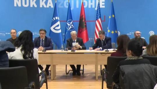 Nis mbledhja e Këshillit Kombëtar të PD! Berisha paralajmëroi përjashtimin e Salianjit, ish-deputeti mungon