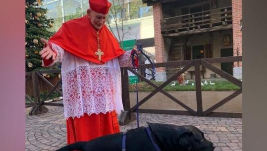 Corriere della Sera për kardinalin Ernest Simoni: U dënua me vdekje në Shqipëri pas meshës për ish-presidentin Kennedy