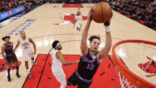 NBA/ Chicago Bulls fitojnë kundër Cleveland, Memphis triumf në udhëtim për zonën 'play-off'