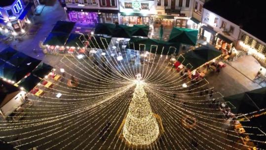 Korça, destinacioni i preferuar për fundvit! Hotelet e bujtinat të rezervuara për Krishtlindje dhe Vitin e Ri