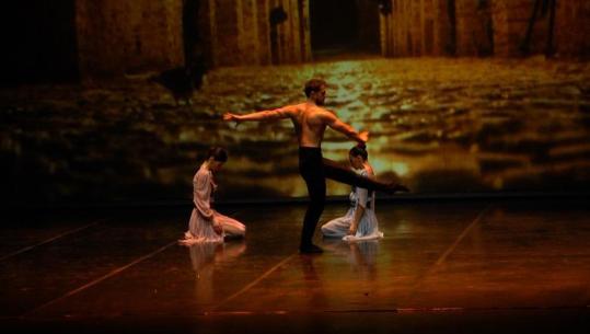 ‘Baleti i yjeve’, në Tiranë me të famshmit e skenës botërore 