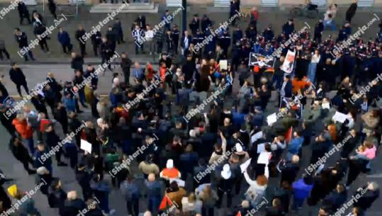 Pamje me Dron nga protesta e Lapaj, mbledh më shumë mbështetës se Berisha