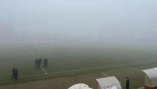 Mjegulla e dendur 'pushton' Dibrën, shtyhet për herë të dytë ndeshja Korabi - Burreli