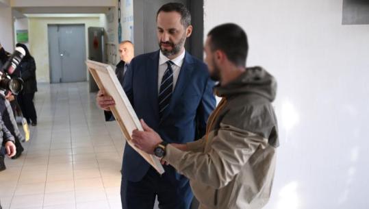 Ministri i Drejtësisë viziton Institutin e të Miturve në Kavajë: Çdo i mitur që ka kryer vepra penale meriton një shans të dytë