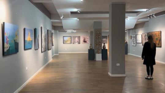 Ekspozitë në Vlorë, 12 artistë shpalosin energjinë krijuese