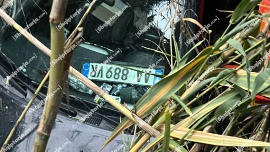 Sarandë/ Aksident në kthesën e Finiqit, mjeti del nga rruga dhe përfundon në kanal, plagoset drejtuesi 