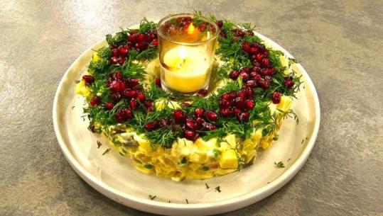 Sallatë ruse festive nga zonja Albana