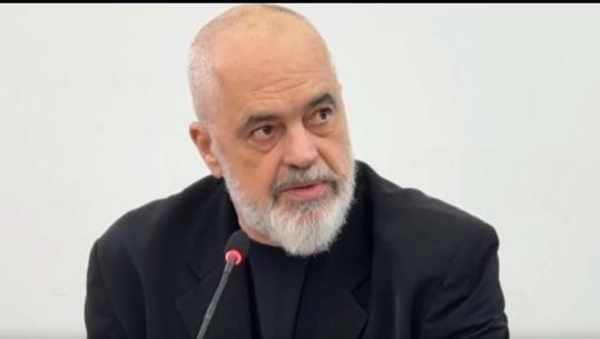 Rama vizitë në QSUT: ‘Onkologjiku’ na uli kokat të gjithëve, askush nuk i përmend 94 mijë operacionet në vit si lajm të mirë