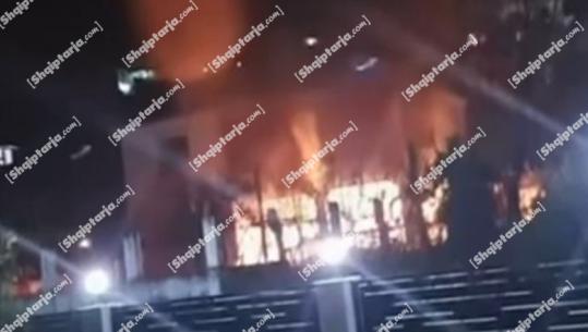 Kurbin/ Banesa dykatëshe përfshihet nga flakët  në fshatin Sanxhak, nuk dihen shkaqet