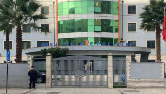 Pronari i një agjencie turistike plagoset me thikë në Kavajë, policia në kërkim të autorit