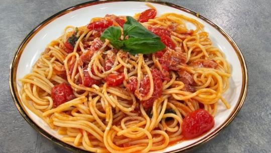 Bucatini all’Amatriciana - Recetë tradicionale italiane nga zonja Albana 