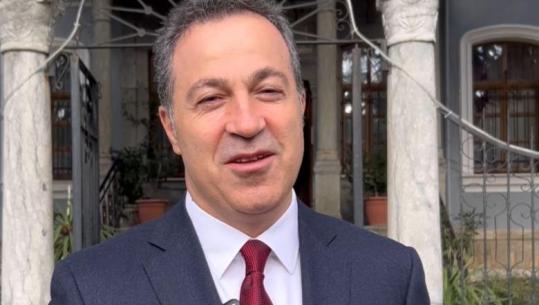 Peleshi uron shqiptarët nga Korça: Këtë periudhë shoqëria jonë ka shumë nevojë për mesazhet që sjell Krishtlindja