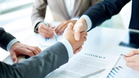 Shpenzimet e bankave për personelin, në rritje për të pestin vit radhazi