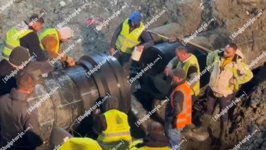 Pse mbeti Vlora 4 ditë pa ujë? Defekti u shkaktua nga amortizimi i rrjetit dhe rrëshqitja e tokës! Mbërrijnë pjesët hidraulike nga Turqia, rinis puna për riparimin