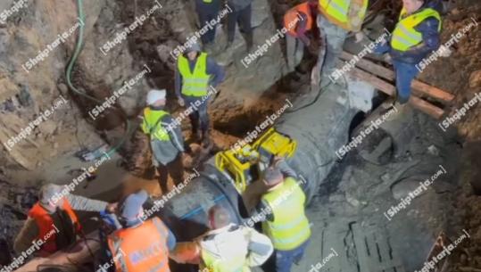 Vlora 4 ditë pa ujë, defekti u shkaktua nga amortizimi i rrjetit dhe rrëshqitja e tokës! Mbërrijnë pjesët hidraulike nga Turqia, vijon puna për riparimin (VIDEO)