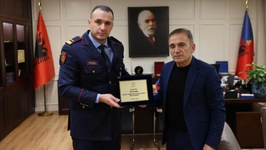 Ilir Proda nderohet me titullin ‘Anëtar Nderi’ nga shoqata ‘Profesionistët e Lirë për Shqipërinë’