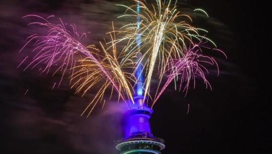 Mbërrin 2026! Ishulli i vogël në Paqësor dhe Zelanda e Re, ndër vendet e para në botë që presin vitin e ri