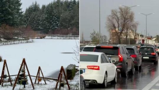 Moti i keq 'pushton' vendin, reshje shiu dhe dëbore në Shkodër e Pukë, Policia apelon për goma dimri! Trafik i rënduar në Kukës e Lezhë (VIDEO)