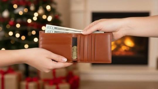 Pse duhet të merrni një portofol të ri për Vitin e Ri?