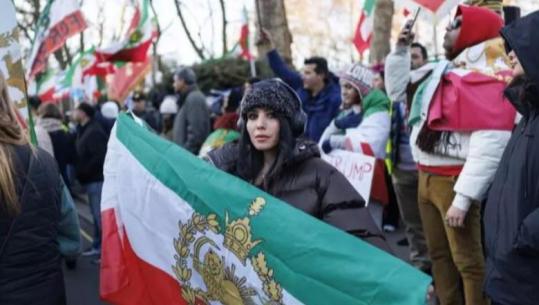 Demonstratat kanë ‘shpërthyer’ në mbarë vendin, kreu i Gjyqësorit të Iranit: Nuk ka mëshirë për protestuesit!