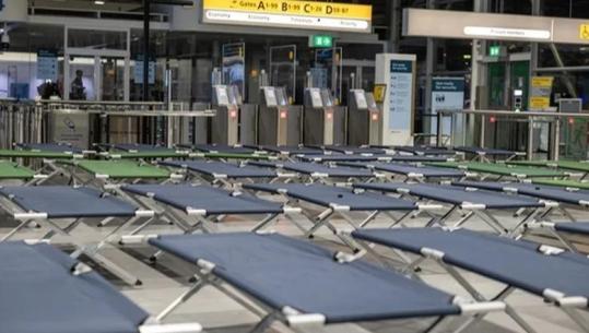 Dëbora e dendur në Paris dhe Amsterdam, anulohen 840 fluturime