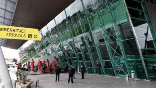 Moti i keq, Ministria e Infrastrukturës dhe Energjisë: Pesë fluturime drejt Tiranës u devijuan në Brindisi dhe Bari