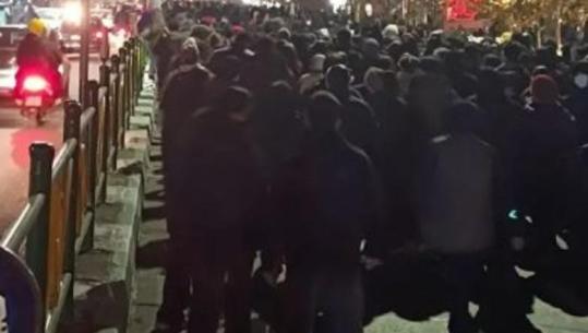 Protestat masive në Iran kundër politikave ekonomike, ndërpritet interneti në të gjithë vendin