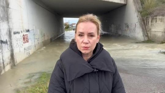 Moti i keq në Vlorë, Prefektja Evis Allushi: Niveli i ujit në rënie, 13 familje të evakuuara në Novoselë