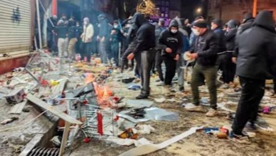 Protestat masive në ditën e 12-të, anulohen disa fluturime në Iran