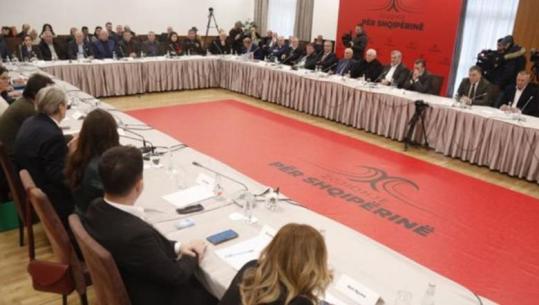 Ylli Pata: Opozita, politika e dashurisë me pahir si rrugë e vetme