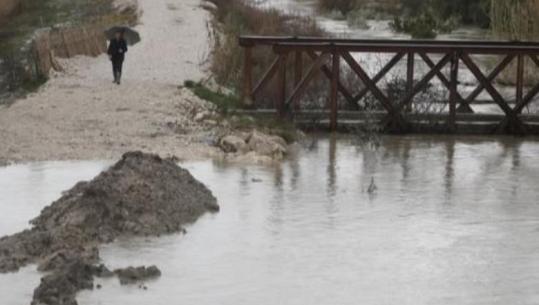 Përmbytjet, Tabaku: Natyra nuk mund të jetë më alibi, fondi për Emergjencat Civile është më i vogël se sa tri kontrata inceneratorësh